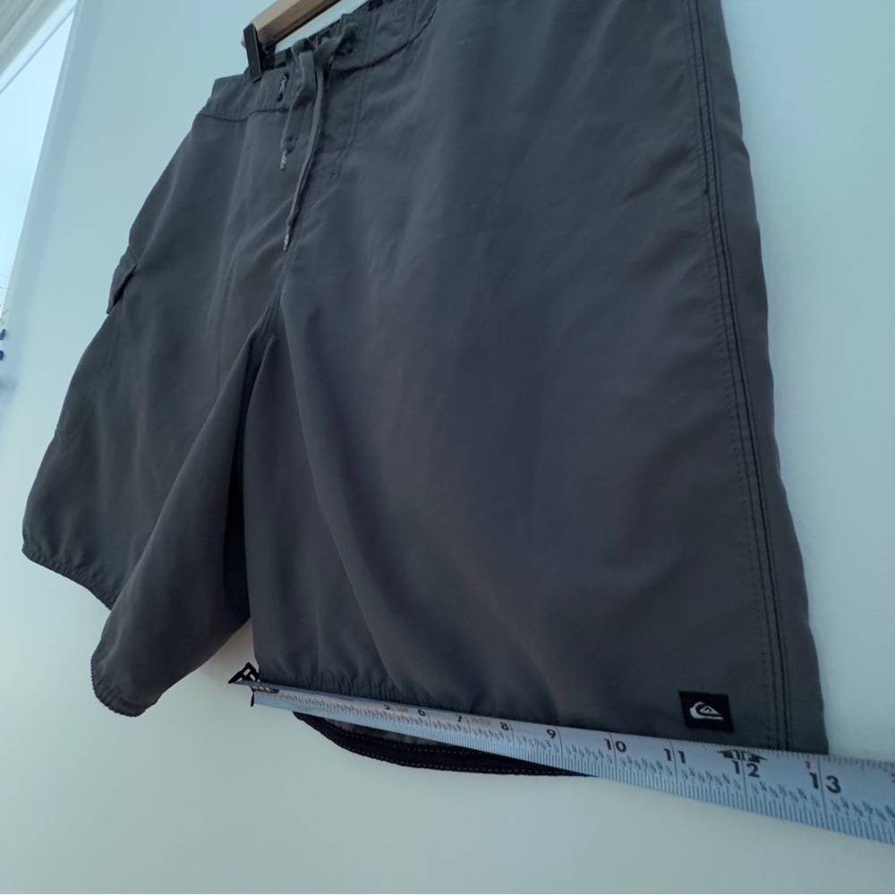 Quiksilver Men’s Gray Board Shorts Size 38‎ Surf Swim Trunks - Picture 10 of 10